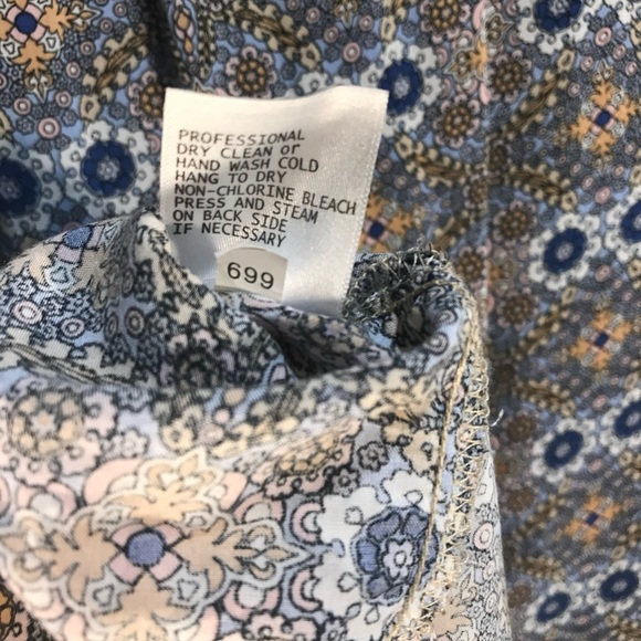 Adrienne Vittadini Blouse Floral Asymmetrical Top size 1X - Picture 8 of 9